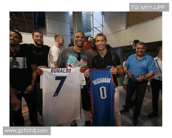 篮球足球明星互动游戏带你体验不一样的运动乐趣与明星魅力